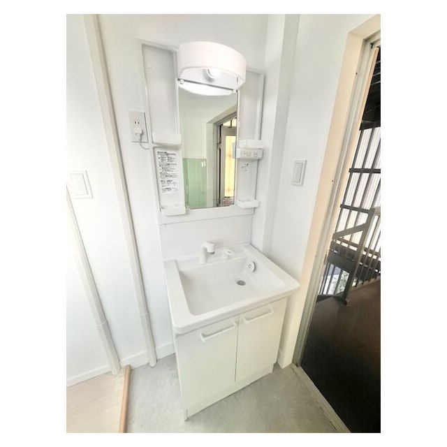 Comodo2（旧：コーポ田垣）の洗面所