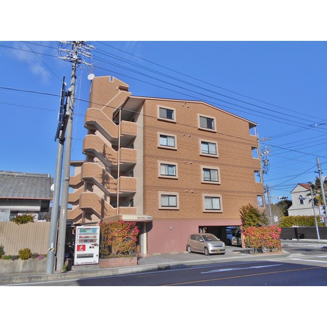 ロイヤルエステートⅢ