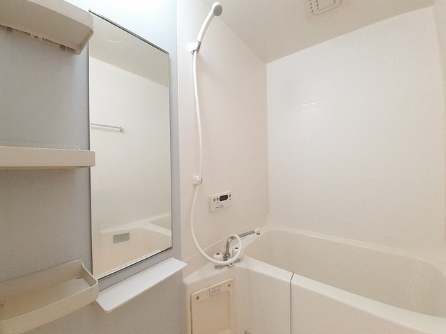 プルミエ・アムールⅣの浴室|お風呂です