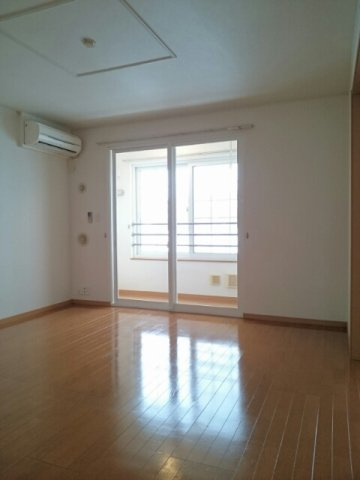 クロシェットⅡの居間・リビング|使いやすいリビングです