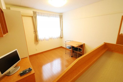 【居間・リビング】 | レオパレスヴィラ南田附Ⅱ | 家具家電付により急な転勤や新生活を今すぐスタートできます！