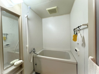 【浴室】 | ロワイヤル斑鳩 | 一日の疲れを癒すバスルーム