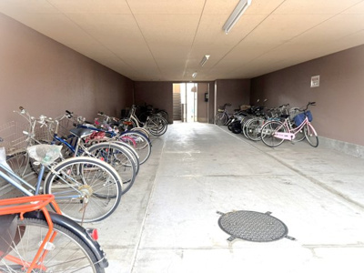 【駐輪場】 | ロワイヤル斑鳩