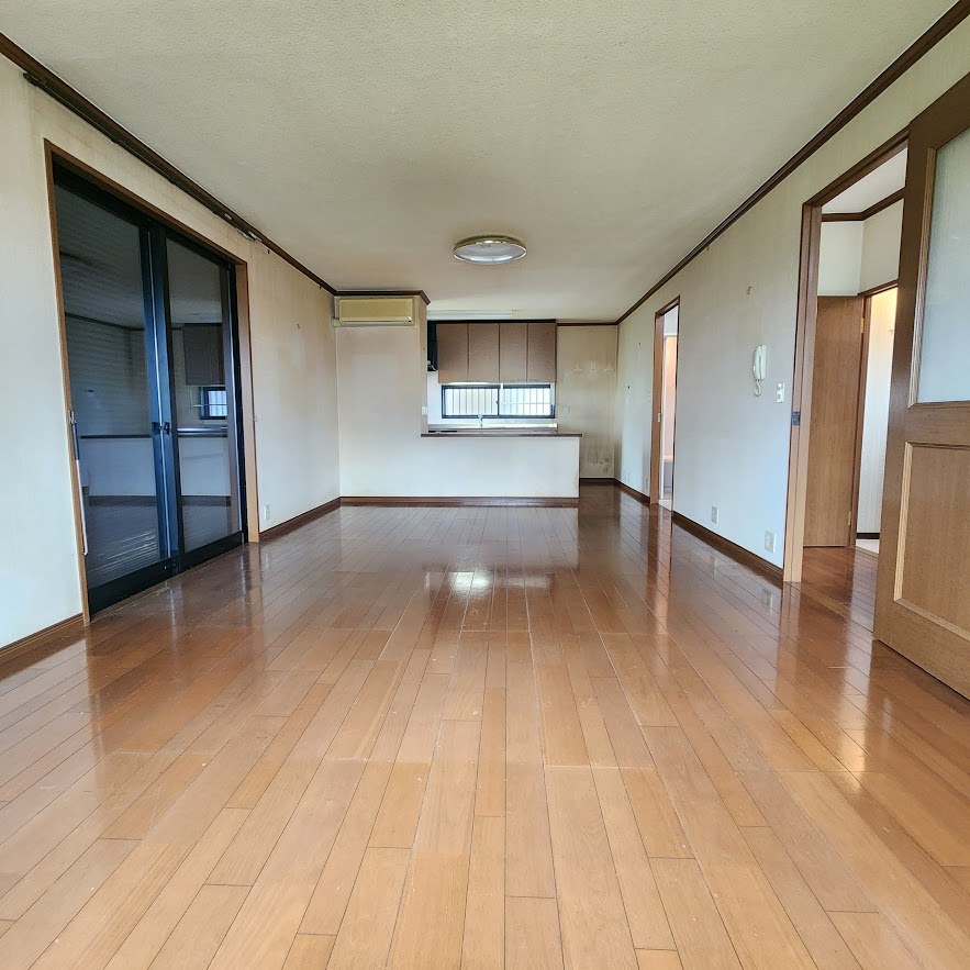 【居間・リビング】の画像