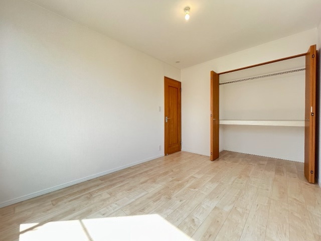 三鷹市牟礼七丁目戸建の洋室