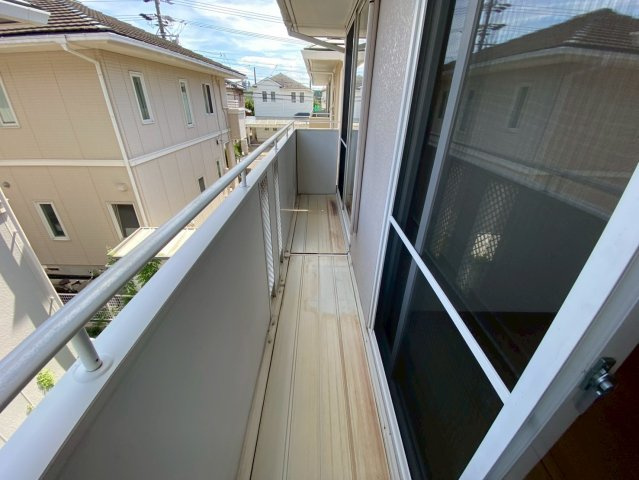 上菅2丁目　のバルコニー