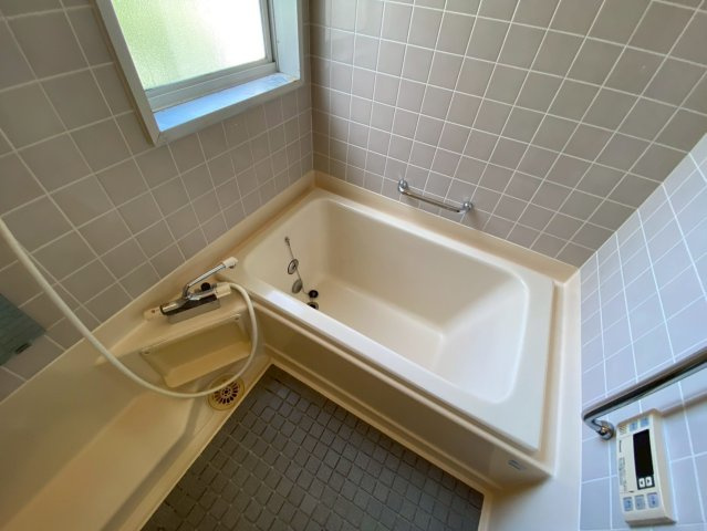 上菅2丁目　の浴室