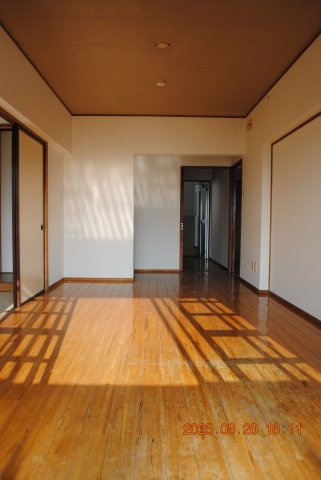 【居間・リビング】