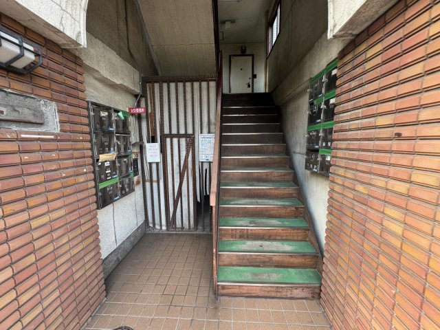 アンフィニィ沢良宜のロビー