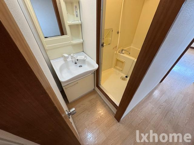 アンフィニィ沢良宜の洗面所|コンパクトで使いやすい洗面所