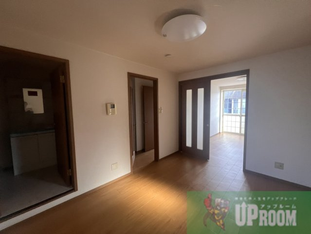 フラワーハイムの居間・リビング