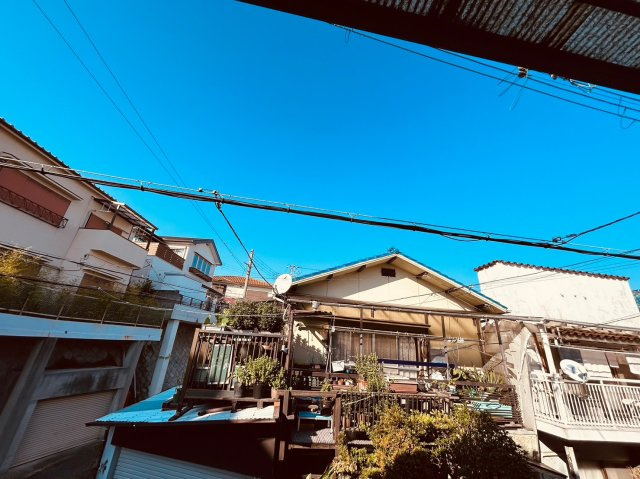 前田号貸家の内装