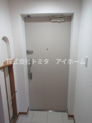 【玄関】 | ※別部屋参考写真