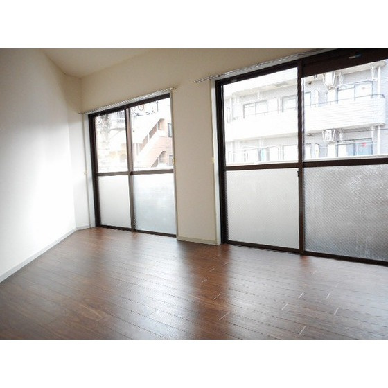 ＳＴハイム千鳥の居間・リビング|居室