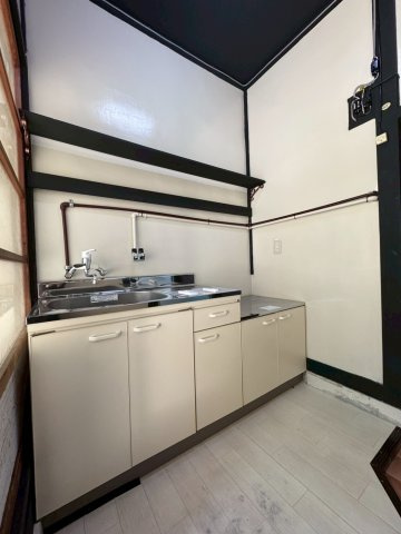 三葛アパートのキッチン