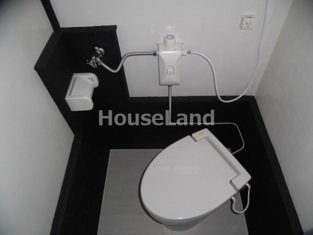 三葛アパートのトイレ