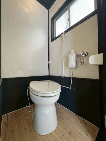 三葛アパートのトイレ