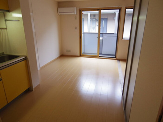 【居間・リビング】 | マロンハイム　Ａ・Ｂ