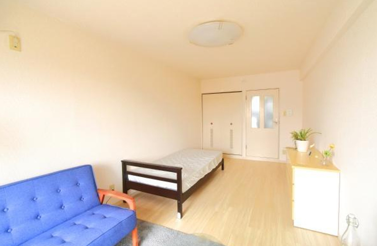 京都府木津川市木津奈良道　1棟売りマンションの洋室