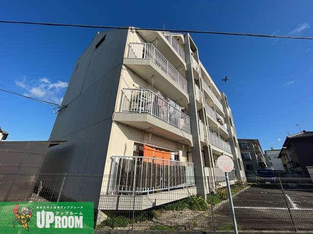 柏原農住団地S棟の外観