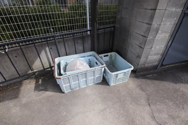 【その他共用部分】 | ハイツまほろば | 敷地内ゴミ置き場