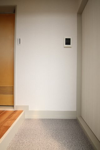 【玄関】 | ハイツまほろば