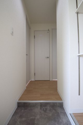 【玄関】 | ハイツまほろば