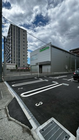 D-ROOM　KAWAZOEの駐車場