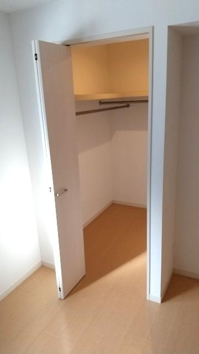 E.I.レジデンス　Bの収納