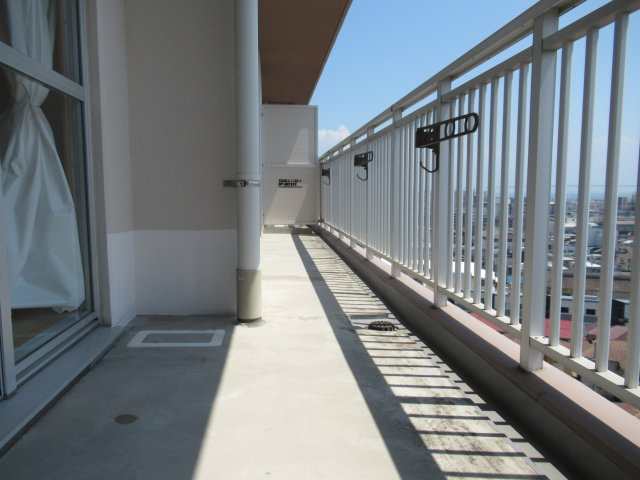サンラフレ明石２ＬＤＫのバルコニー|陽当たり良好なバルコニーです