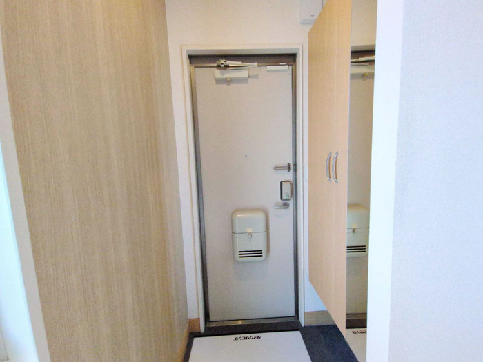 姫路市西今宿４丁目のハイツの玄関