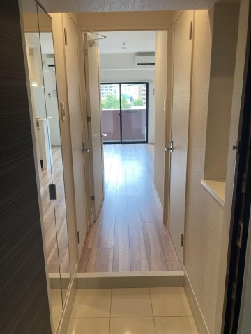 アソシアグロッツォ天神ザガーデンの玄関