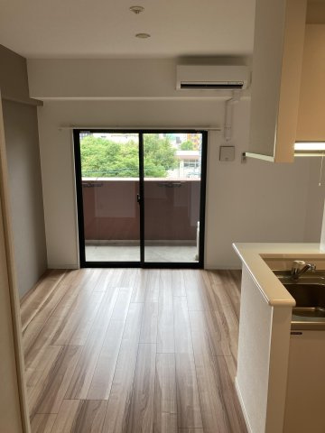 アソシアグロッツォ天神ザガーデンの居間・リビング