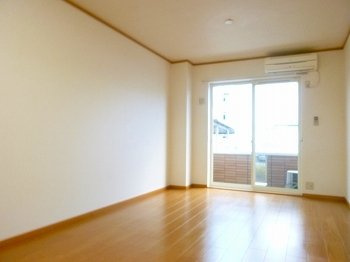 【内装】 | モーニンググローブ | 過ごしやすい室内です