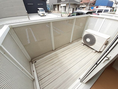 【バルコニー】 | ジュピターⅡ | 外からの目が気にならないバルコニーで洗濯物が干せます