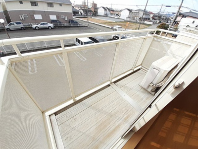 【バルコニー】 | ソレアードⅠ | バルコニーからの眺めを楽しみながら食事をしませんか