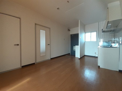 【居間・リビング】 | ニューシティＫ＆Ｍ | 使いやすい居間です