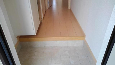 【玄関】 | ノイ・フリーデＢ | きれいな玄関です