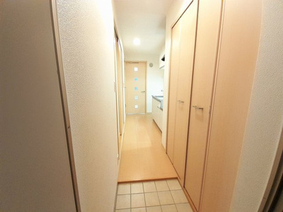 【玄関】 | フィオレンティーナ | 明るい玄関です