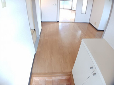 【玄関】 | アメニティハイム | きれいな玄関です