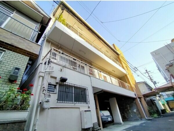 コンラッド長瀬の外観