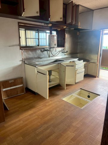 桐生市堤町眺めの良い戸建のキッチン