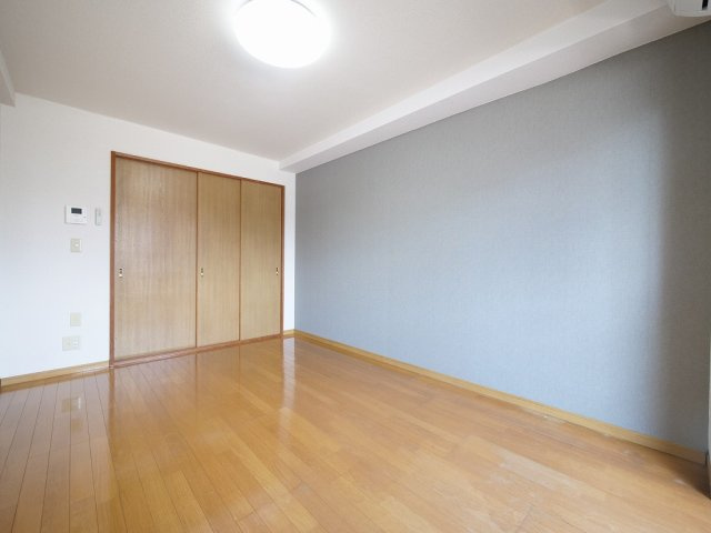 サークルSの洋室|※写真は別の部屋のものです。