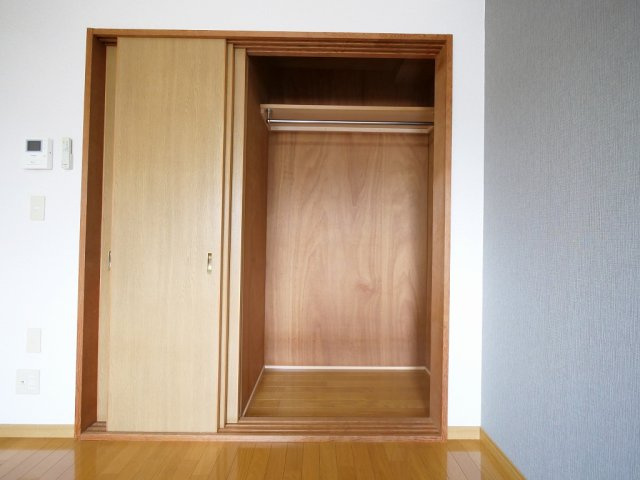 サークルSの収納|※写真は別の部屋のものです。