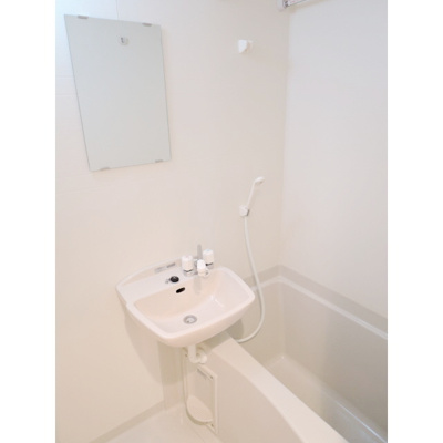 【内装】 | プレール・ドゥーク赤羽 | 明るい室内です