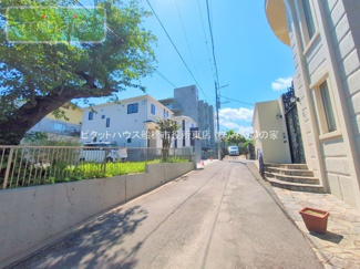 【前面道路含む現地写真】 | 前面道路です♪