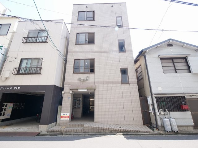 サークルSの外観