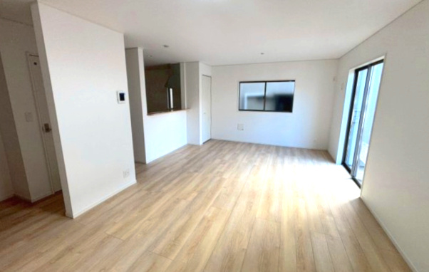 西陵2丁目　新築戸建ての居間・リビング