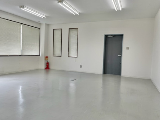 草津市野村２丁目の店舗事務所の内装