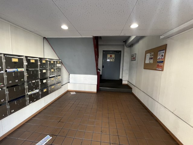 アリタマンション長瀬のエントランス